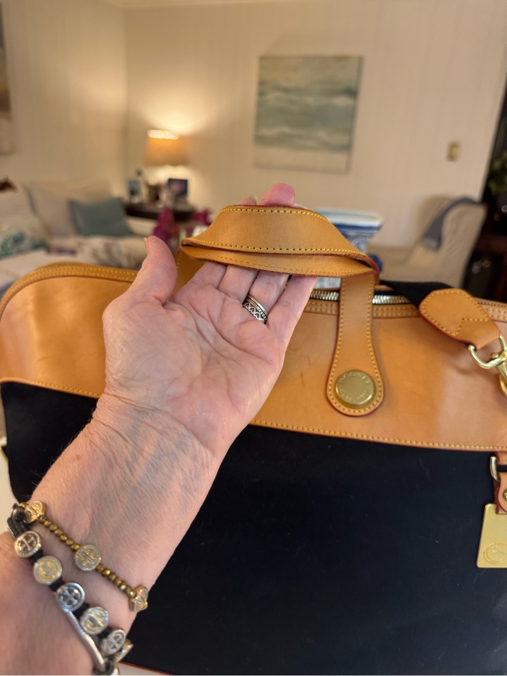 🖤💛 VINTAGE DOONEY AND BOURKE CABRIOLET WEEKENDER! - Picture 6 of 16